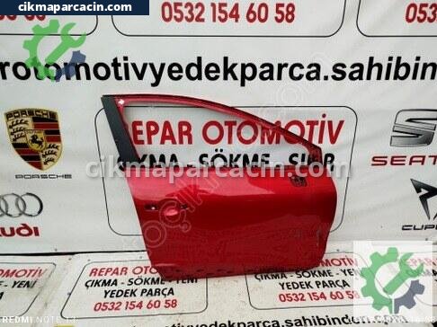 Renault Clio Sağ Ön Kapı çıkma parça