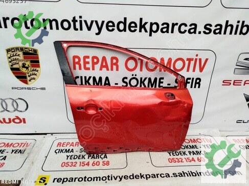 Renault Clio Sağ Ön Kapı çıkma parça