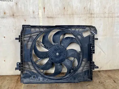 Renault Captur Fan Motoru 21481800R çıkma parça