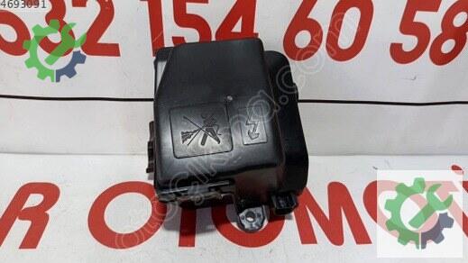 Renault Captur Sigorta Kutusu 243825499R çıkma parça