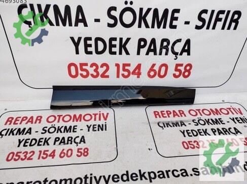 Renault Austral Kapı Çıtası 808203097R çıkma parça