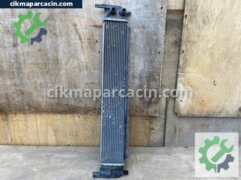 Seat Leon Intercooler Radyatörü çıkma parça