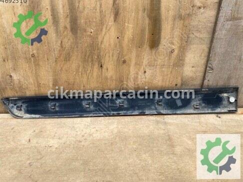 Fiat Fiorino Kapı Çıtası 1308813070 çıkma parça