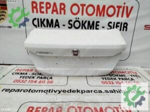 fiat egea bagaj kapağı orijinal çıkma beyaz
