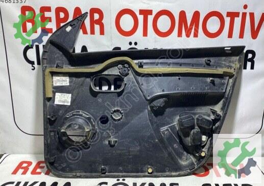Dacia Duster Kapı Döşemesi 809016438R çıkma parça