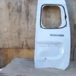 Dacia Dokker bagaj kapağı sağ orijinal çıkma