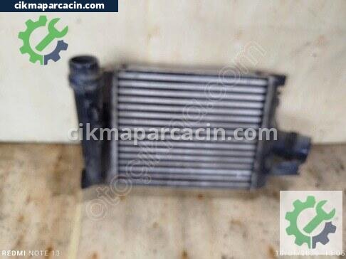 Renault Symbol Intercooler Radyatörü çıkma parça