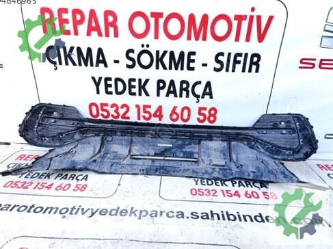 Audi Q3 Arka Tampon 83F807521B çıkma parça