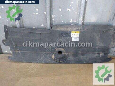Audi A6 Panel Üst Plastiği çıkma parça