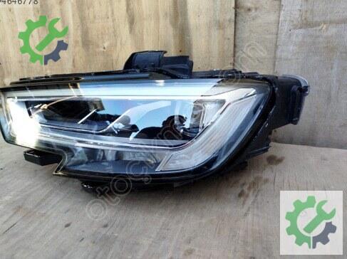 Audi A3 Matrix Far 8V0941033C çıkma parça