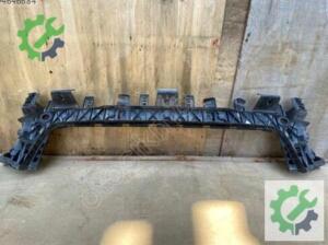 Audi A3 2020-2023 arka tampon orta  braket 8Y5807385