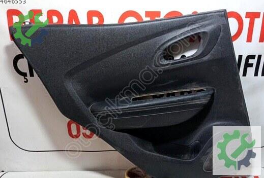Renault Kadjar Kapı Döşemesi çıkma parça