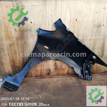 Toyota Auris Sol Ön Çamurluk 2007-2010 çıkma parça