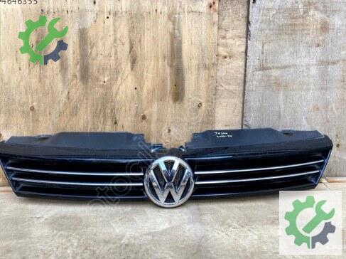 Volkswagen Jetta Ön Panjur çıkma parça