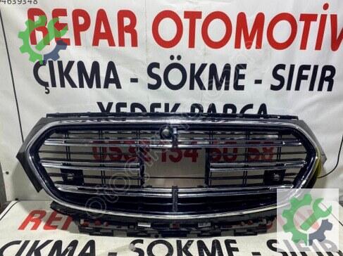 Mercedes-Benz E Serisi Ön Panjur çıkma parça