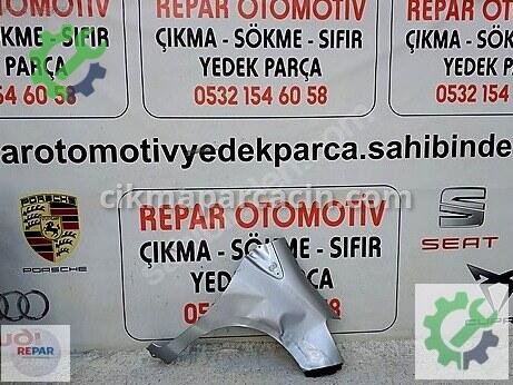Toyota Yaris Sağ Ön Çamurluk çıkma parça