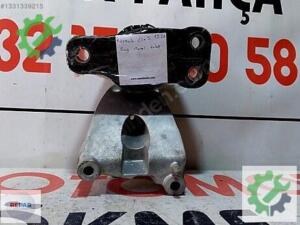 Renault Clio 5 19 26 sağ motor kulağı orijinal çıkma 112329514r
