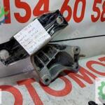 Sağ üst motor kulağı 112329452r orijinal çıkma