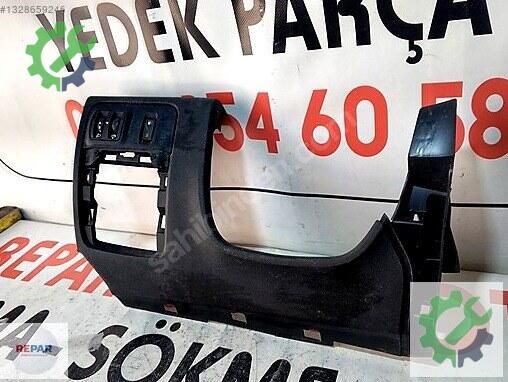 Renault Megane Bakalit 689211507R çıkma parça
