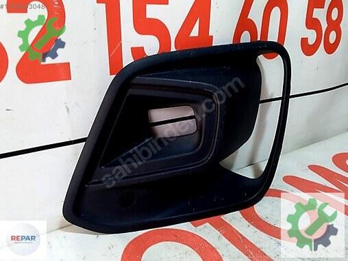Renault Kangoo Sis Farı Çerçevesi 261A27582R çıkma parça