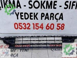 Volkswagen Passat B6 06-11 Ön Tampon Orta Izgarası 3c0853677