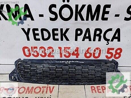 Dacia Duster Ön Panjur çıkma parça