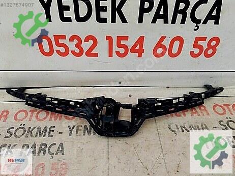 Toyota Corolla Ön Panjur çıkma parça