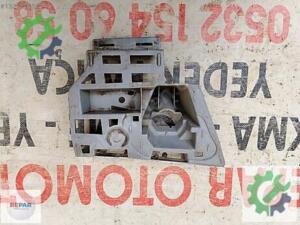 skoda Octavia tampon braketi ön sol 13-17