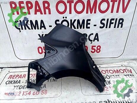 Toyota Auris Sağ Arka Çamurluk çıkma parça