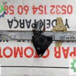 Dacia Sandero Yeni Model Sağ Ön Cam Krikosu 807209782R