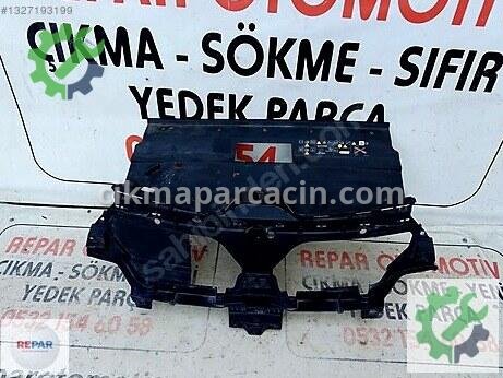 Renault Kangoo Ön Panjur çıkma parça