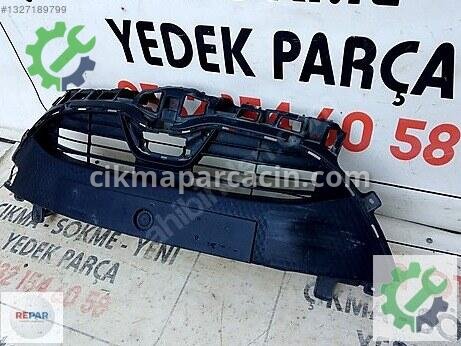 Toyota Yaris Ön Panjur çıkma parça