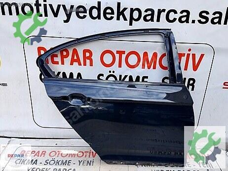 Volkswagen Passat Sağ Arka Kapı çıkma parça