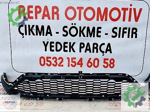 Dacia Sandero Ön Panjur 620267459R çıkma parça