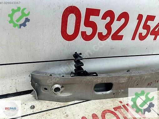 Audi A3 Ön Tampon Demiri 8W0807113 çıkma parça