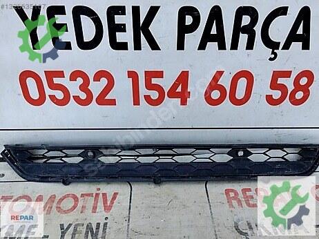Volkswagen Tiguan Ön Panjur çıkma parça