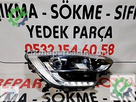 Renault Megane Sağ Ön Far çıkma parça