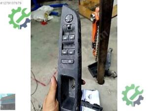 Opel Corsa Cam Düğmesi 98421760ZD Çıkma