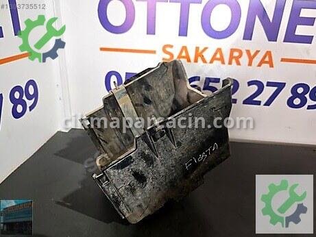 Ford Fiesta Akü Kapağı çıkma parça