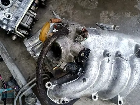 Lada Vega (2110) Enjektör çıkma parça