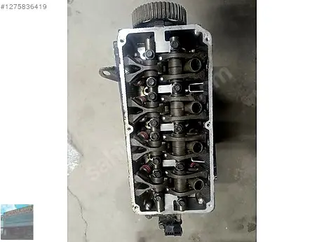 Mitsubishi Carisma Silindir Kapak çıkma parça