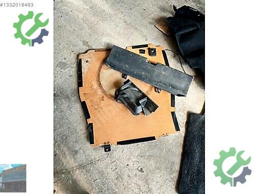 Mitsubishi Carisma Bagaj Plastiği çıkma parça