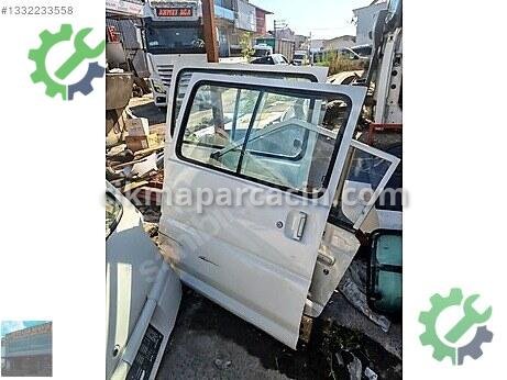 Mitsubishi L 300 Sağ Kapı çıkma parça