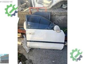 Çıkma Orijinal Sağ Ön Kapı Mitsubishi Carisma