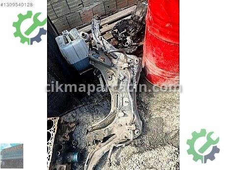 Nissan Note Travers çıkma parça