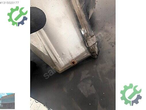 Nissan Primera Sağ Ön Far çıkma parça