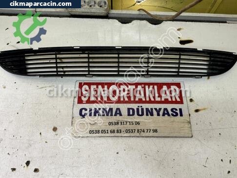 Seat Leon Tampon Izgarası çıkma parça