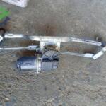 Sembol silecek motoru
