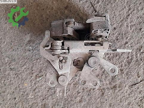 Skoda Forman Sol Arka Kapı Kilidi çıkma parça