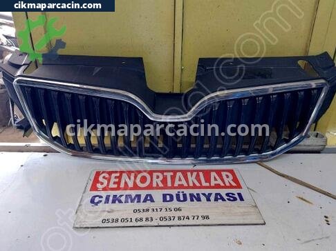 Skoda Octavia Ön Panjur çıkma parça